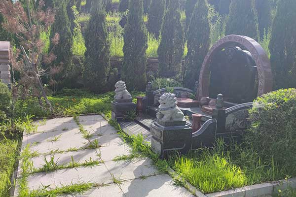 沈阳家族墓地:岁月沧桑与家族荣耀的载体